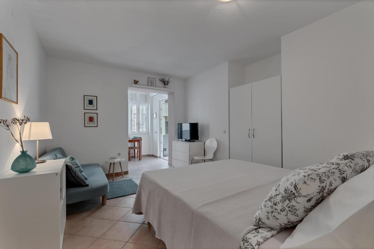 Apartments Divna Baška Voda Dış mekan fotoğraf