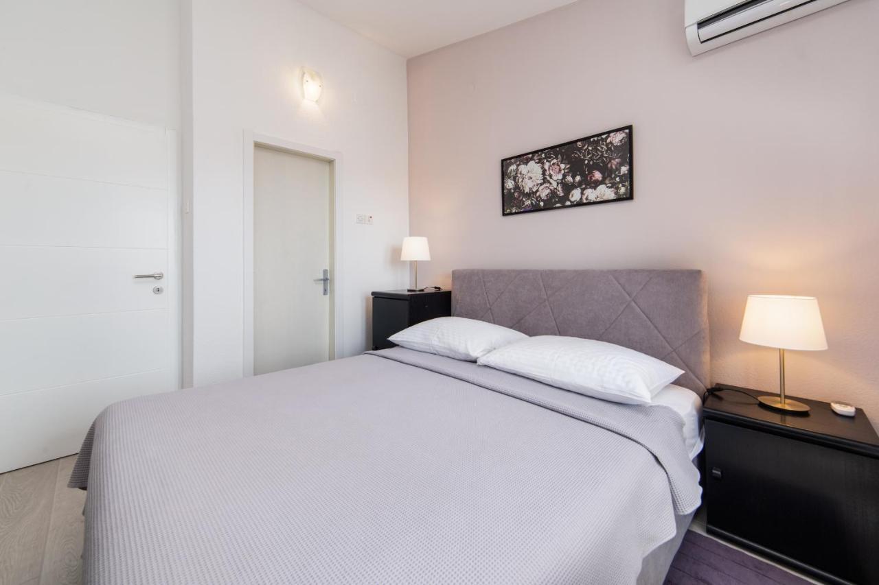 Apartments Divna Baška Voda Dış mekan fotoğraf