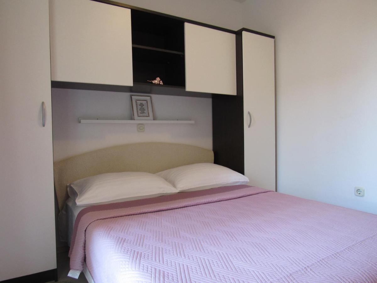 Apartments Divna Baška Voda Dış mekan fotoğraf