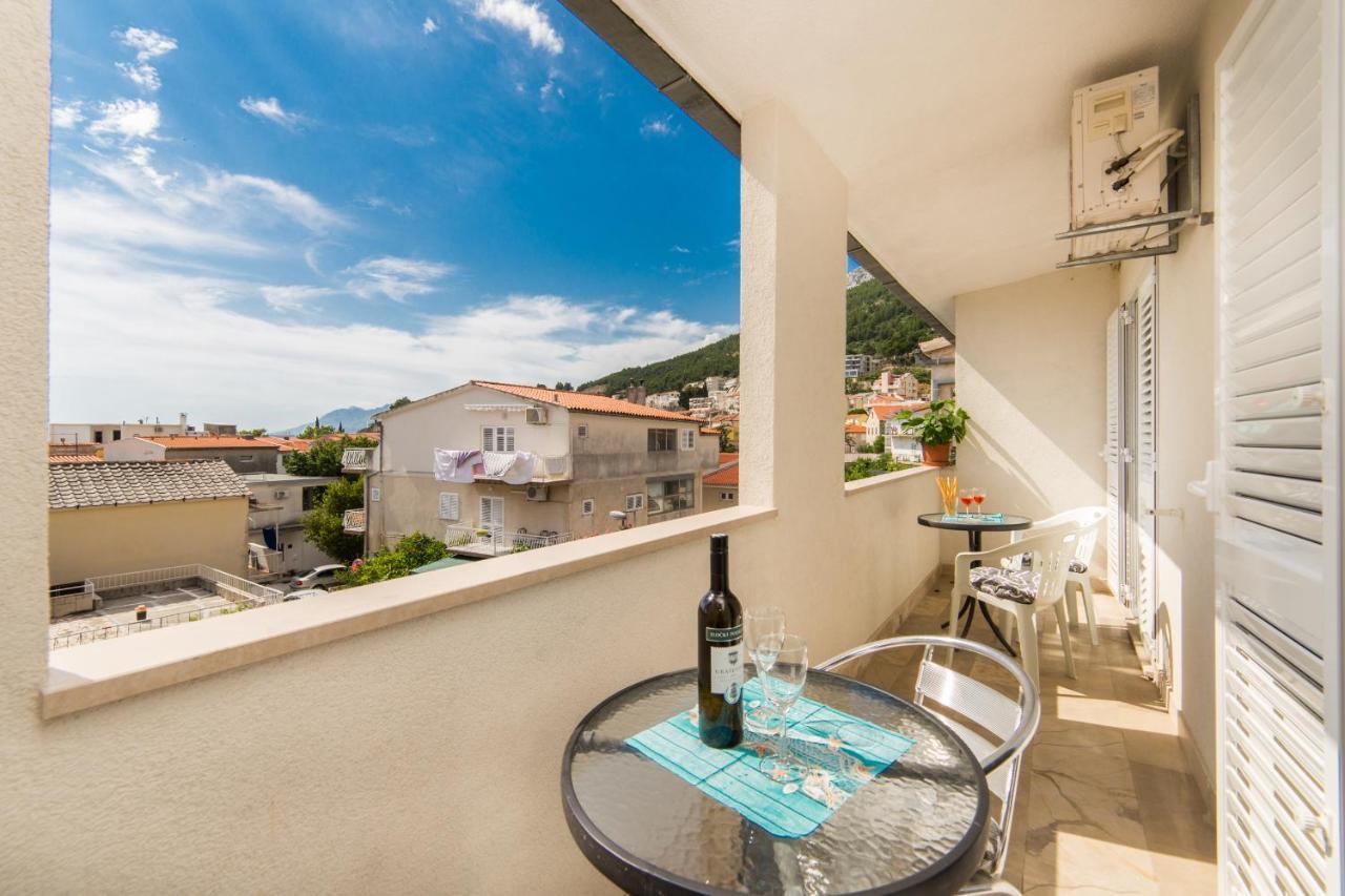 Apartments Divna Baška Voda Dış mekan fotoğraf