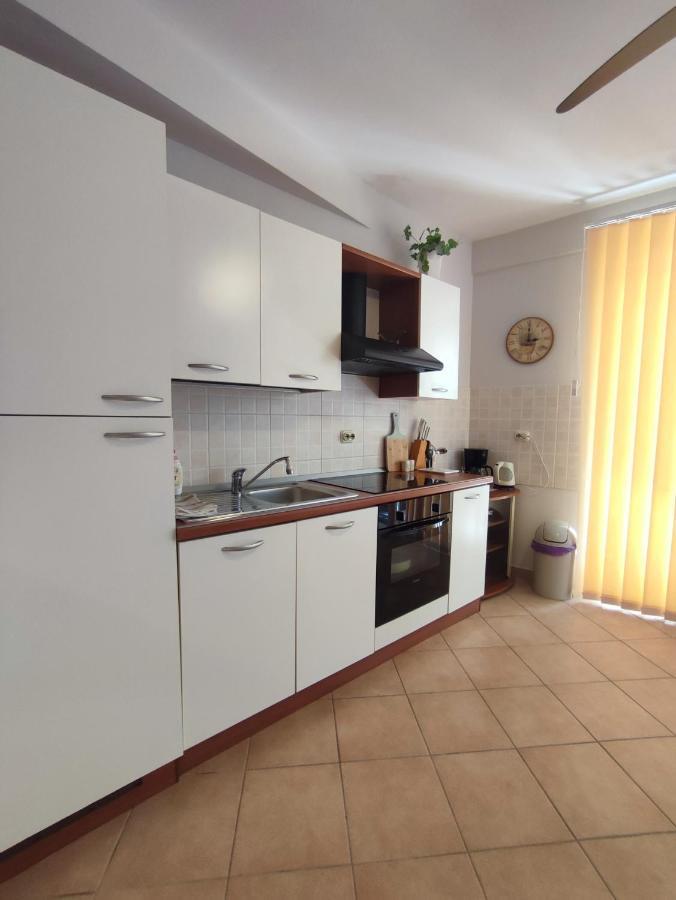Apartments Divna Baška Voda Dış mekan fotoğraf