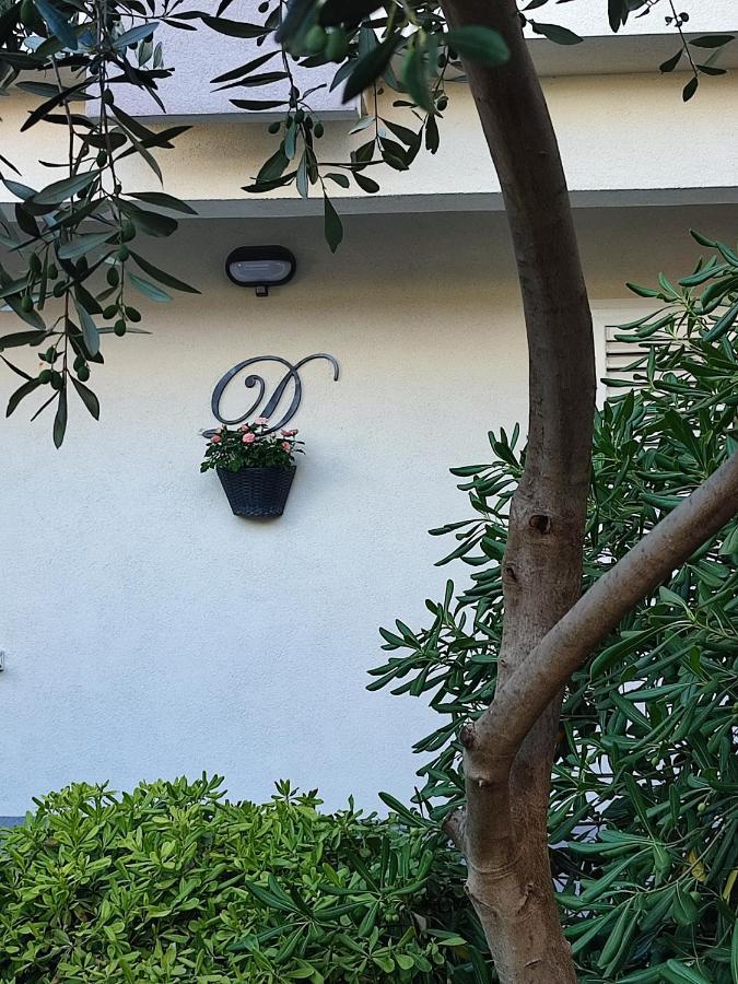 Apartments Divna Baška Voda Dış mekan fotoğraf