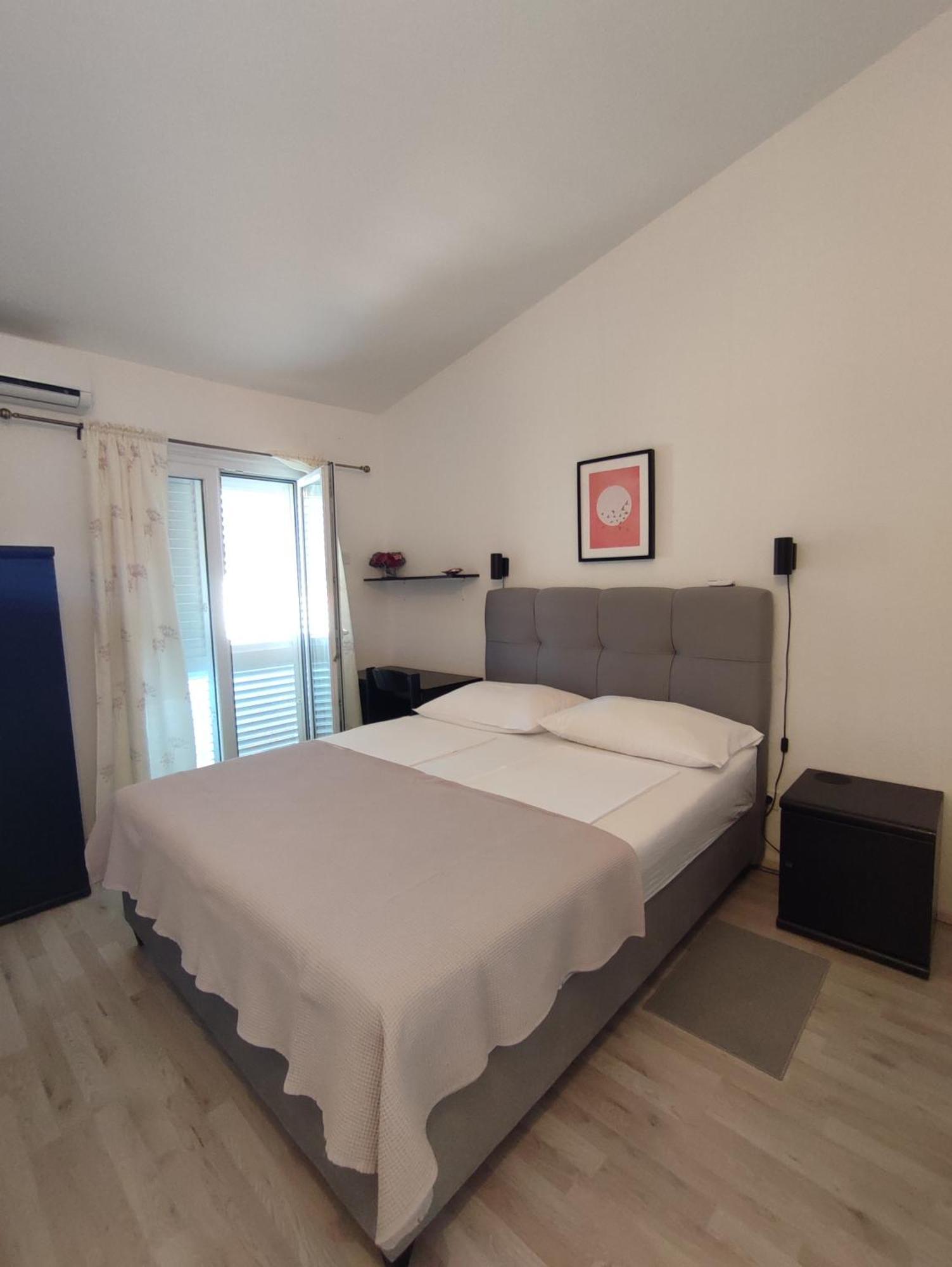 Apartments Divna Baška Voda Dış mekan fotoğraf