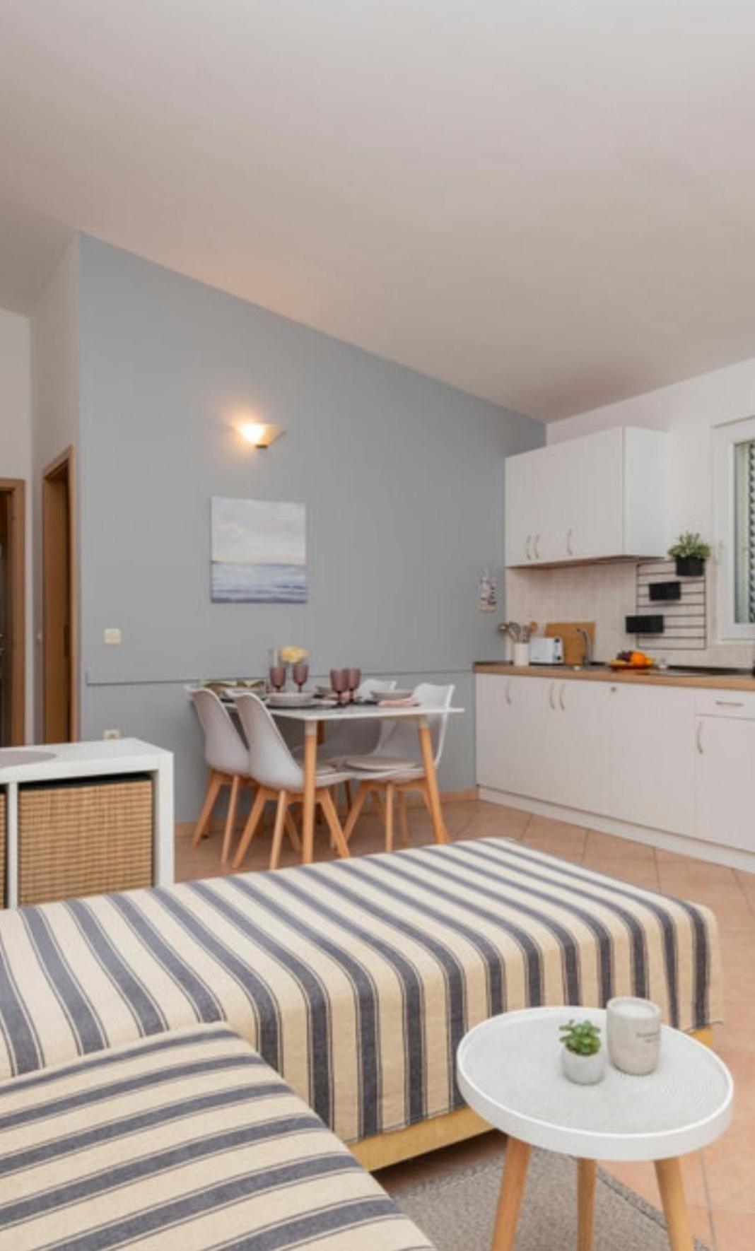 Apartments Divna Baška Voda Dış mekan fotoğraf
