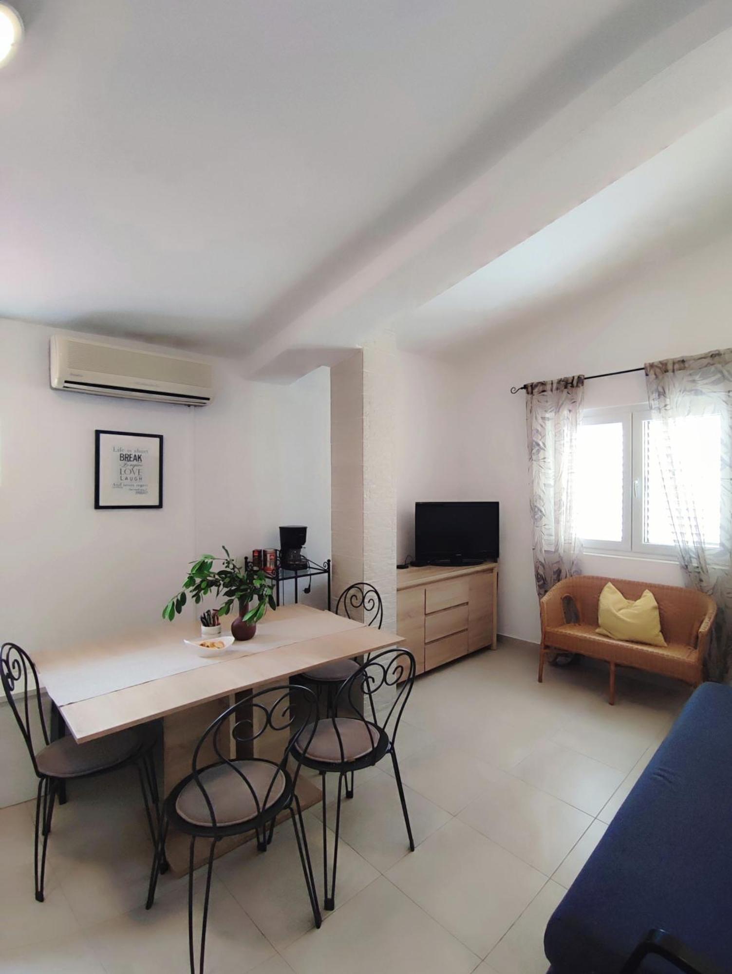 Apartments Divna Baška Voda Dış mekan fotoğraf