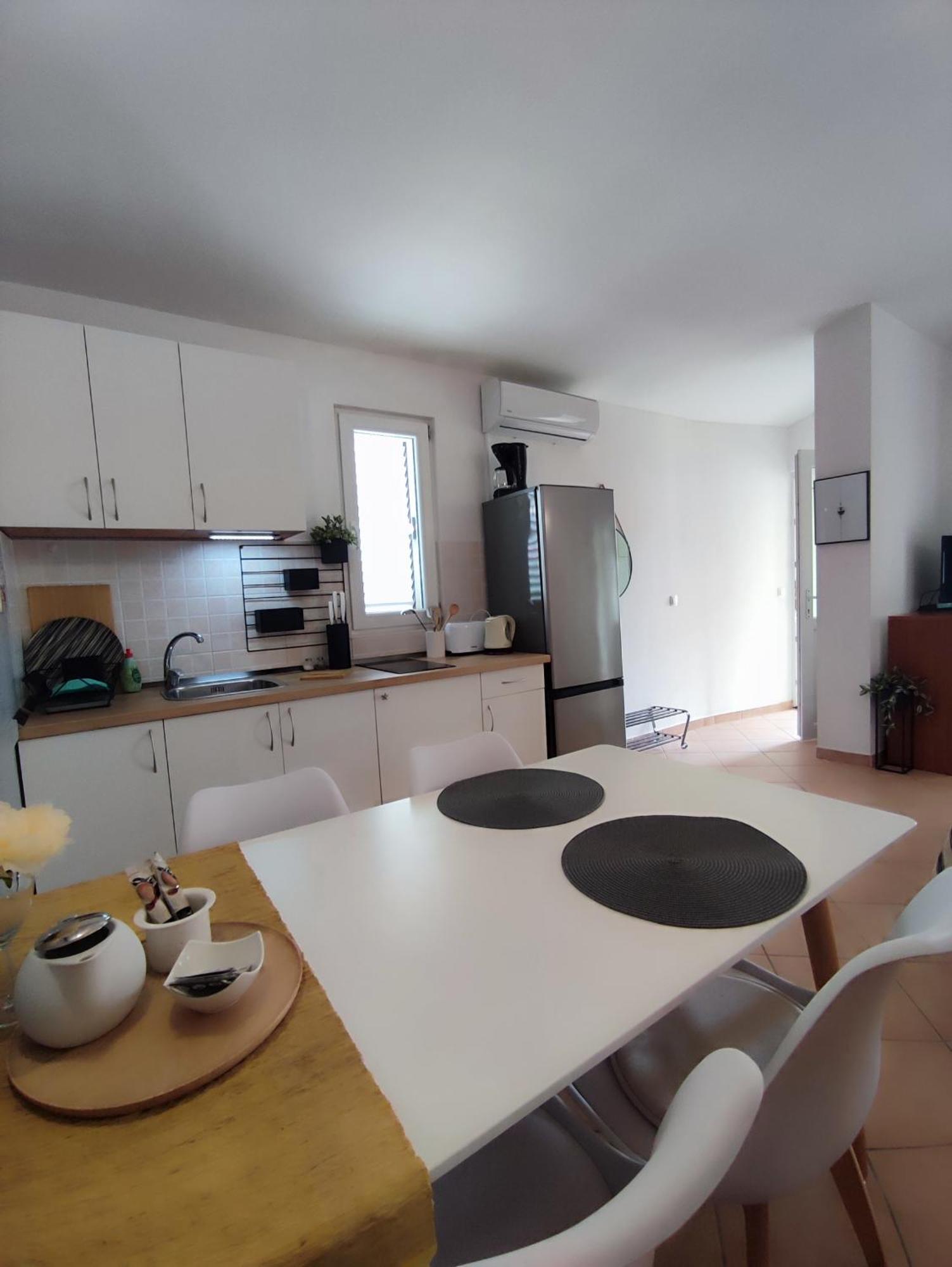 Apartments Divna Baška Voda Dış mekan fotoğraf