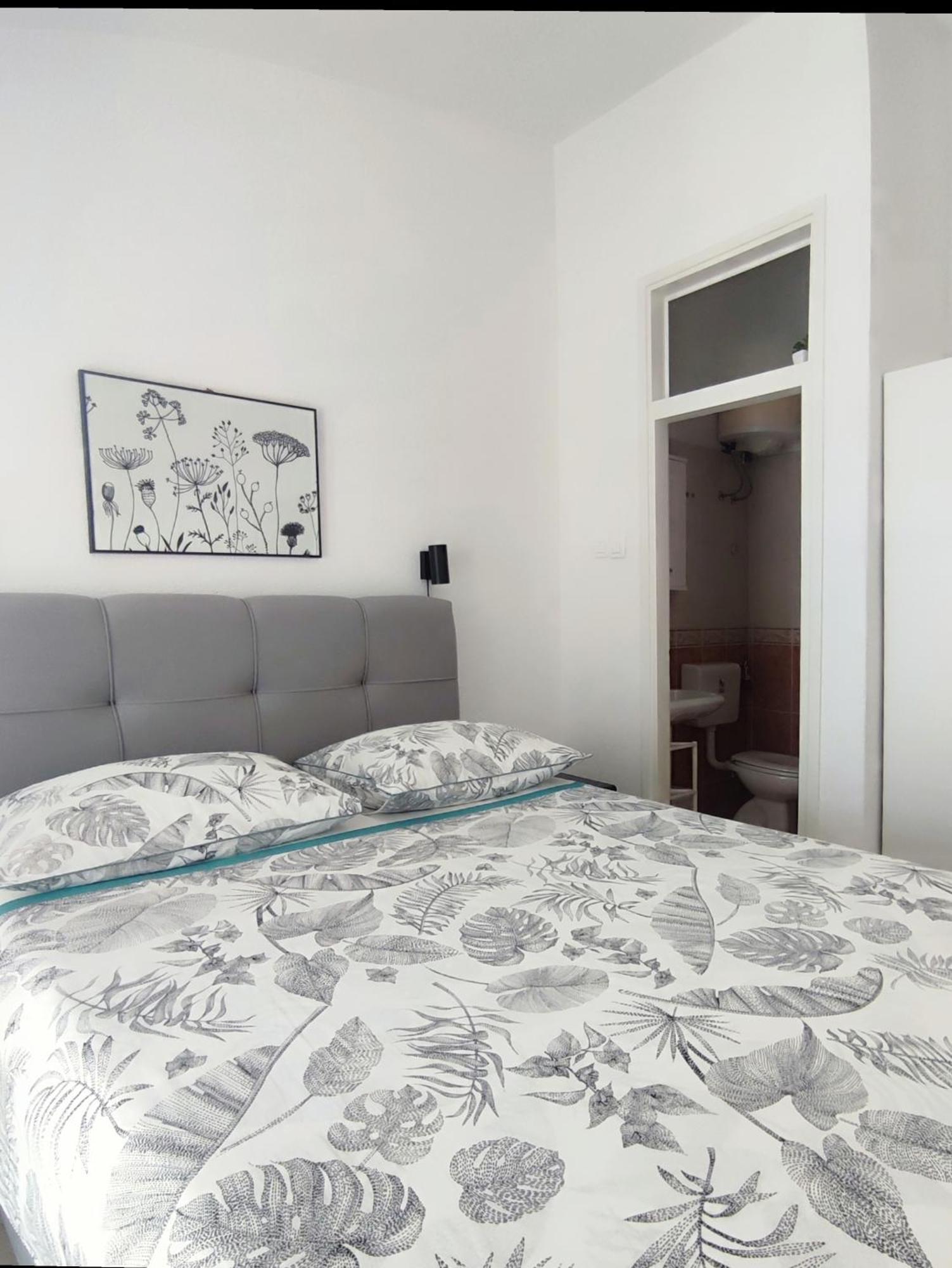Apartments Divna Baška Voda Dış mekan fotoğraf